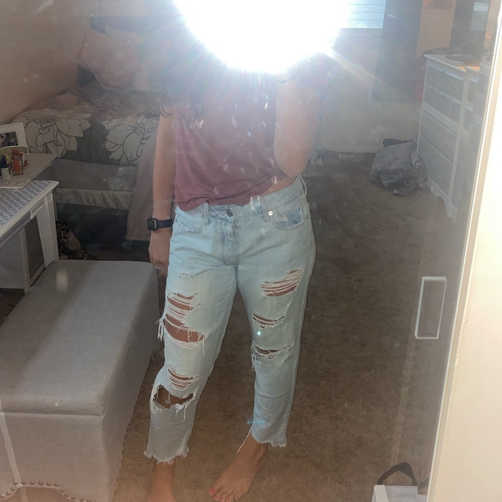 American Eagle Ripped Tomgirl Jeans